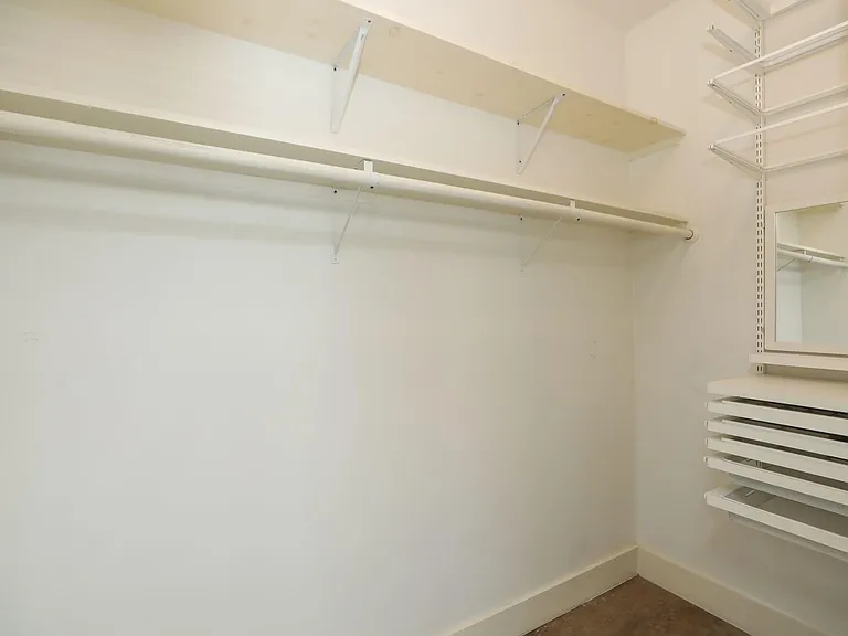 2215 Cleburne St — Photo 9
