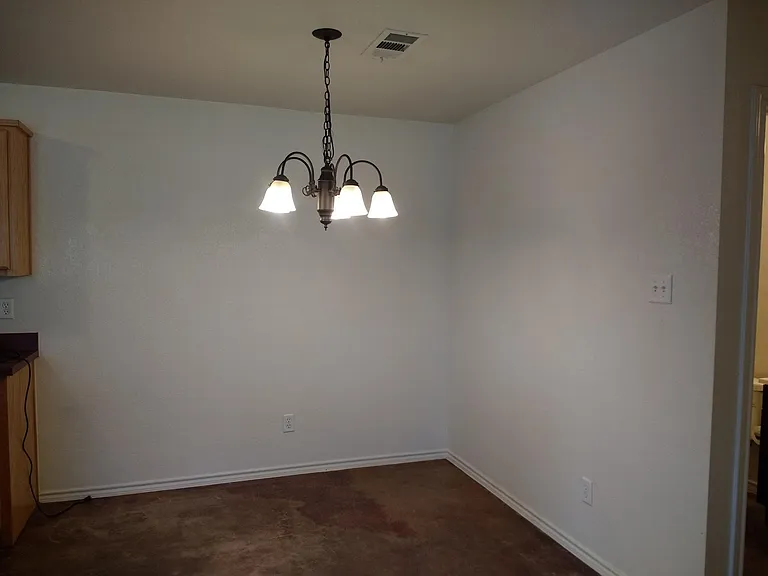 8124 Doreen Ave — Photo 6