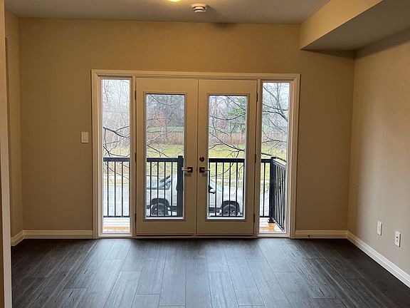 3rd image of 720 Grey St #56