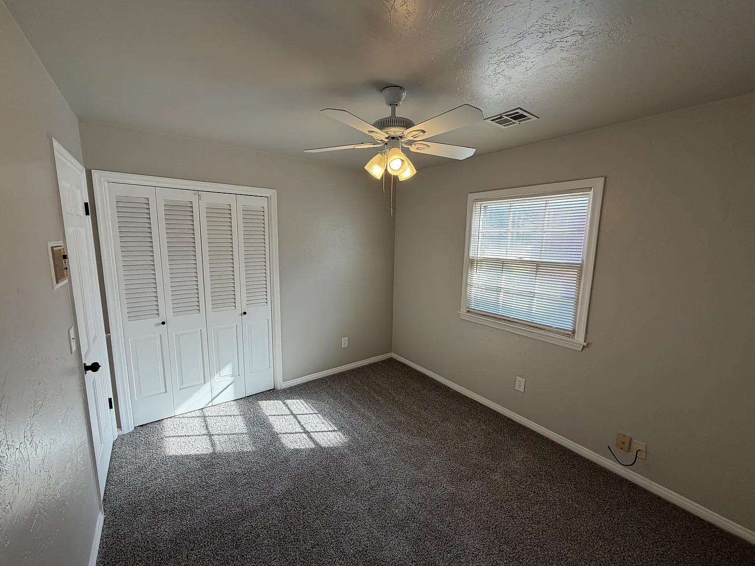 3 bed, 1381 sqft, $1,750 — Photo 3