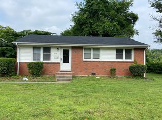 2722 Rosemary Dr, Winston Salem, NC 27105