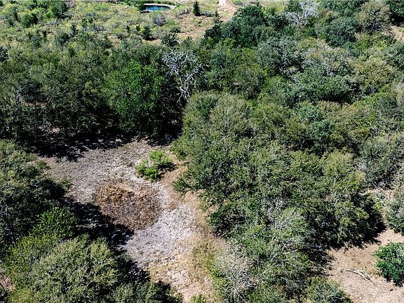 4th image of 4 Track Rd