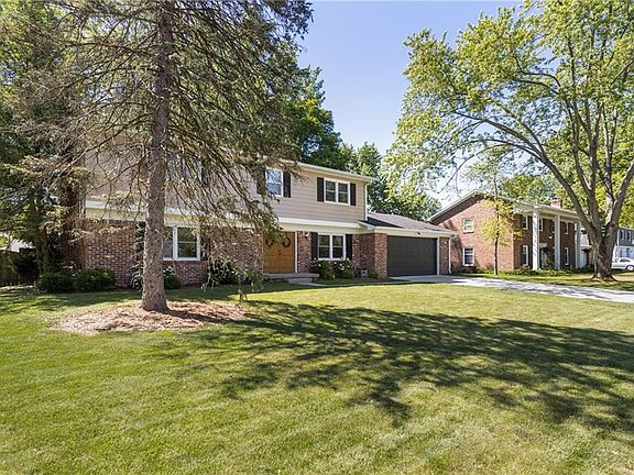 3rd image of 7249 Fulham Dr