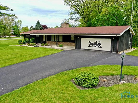 2nd image of 230 Orchard Ln