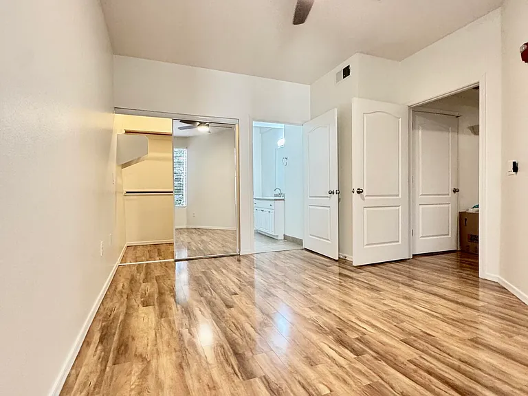 1701 E Colter St #235 — Photo 15