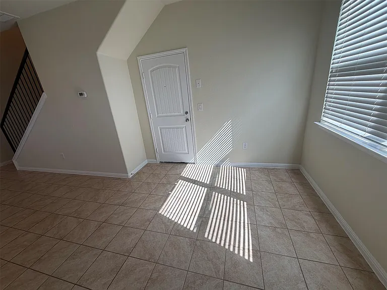 1001 Zodiac Ln #15 — Photo 9