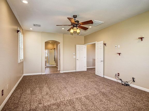 4th image of 15427 W Meadowbrook Ave