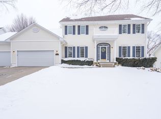 8121 Chambery Blvd, Johnston, IA 50131