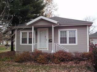 106 Grant St, Pana, IL 62557