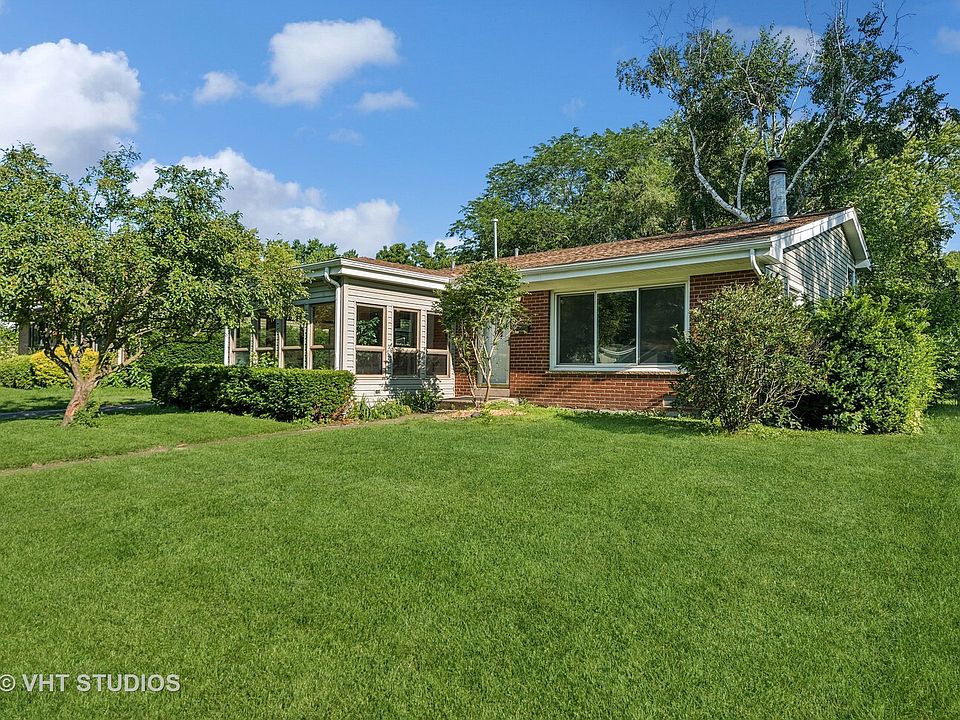 1st image of 904 Noel Dr