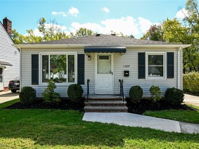 11609 Lawndale Dr, Parma Heights, OH, 44130
