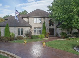 381 Tremont Cir, Valparaiso, IN 46385