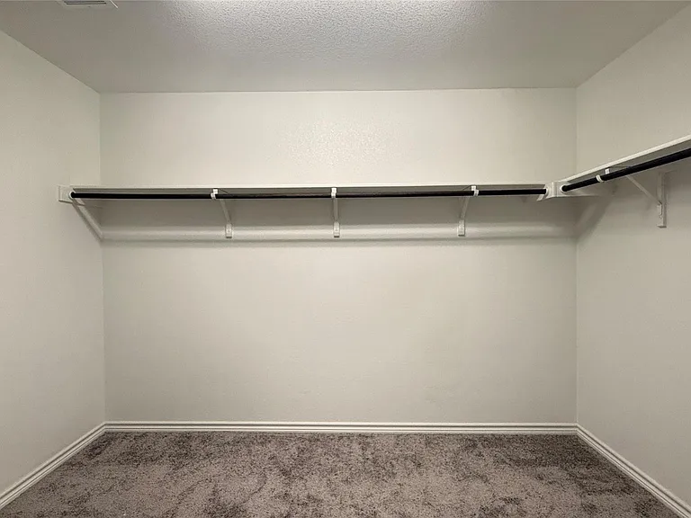 9102 Gage Dr — Photo 10