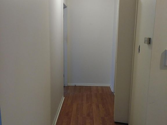 5th image of 555 E Lewiston Ave #107