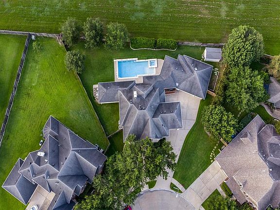 5th image of 1203 Crescent Cove Ct