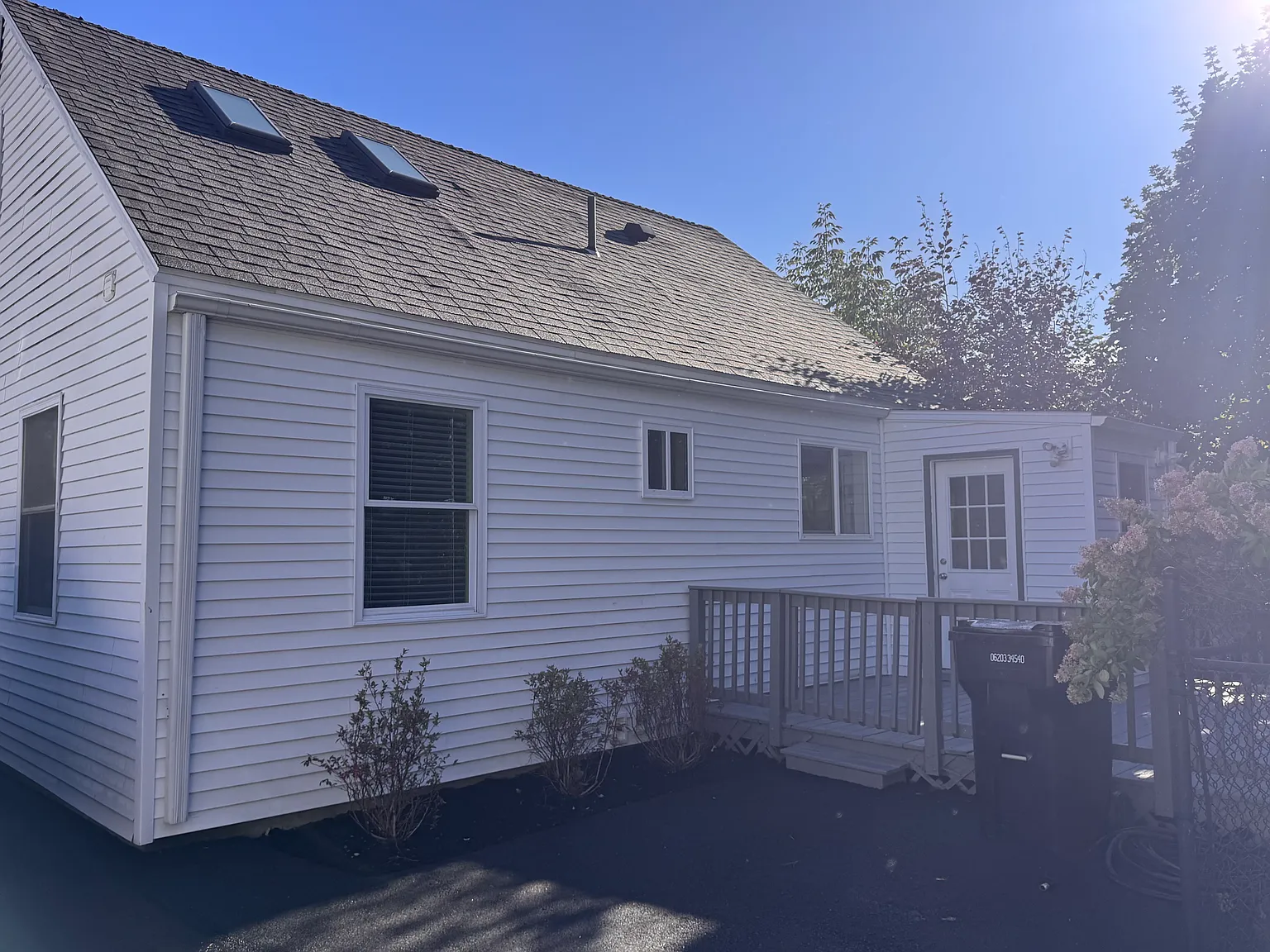 3 bed, 1080 sqft, $3,000 — Photo 2
