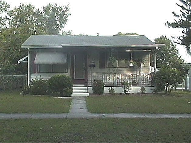 1st image of 3926 26th St N