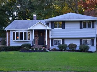 16 Mark Ln, New City, NY 10956