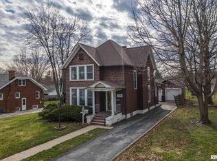 1388 N Broad St, Galesburg, IL 61401