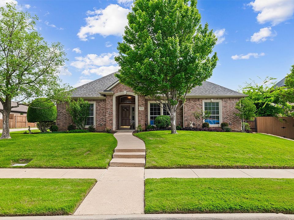 1st image of 608 Bridlewood N