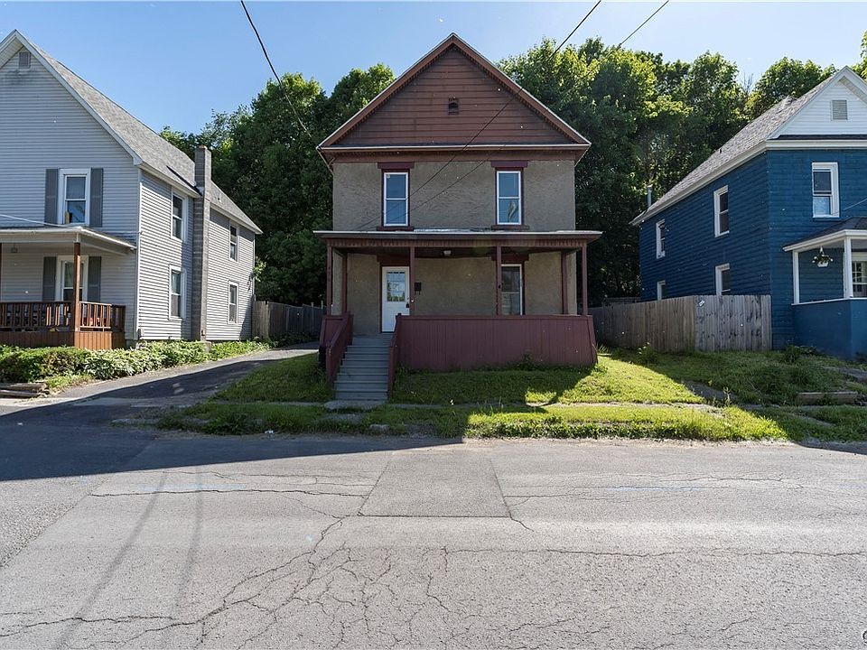 1st image of 426 Lincoln St
