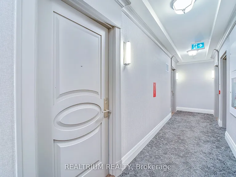 9075 Jane St #1207 — Photo 7