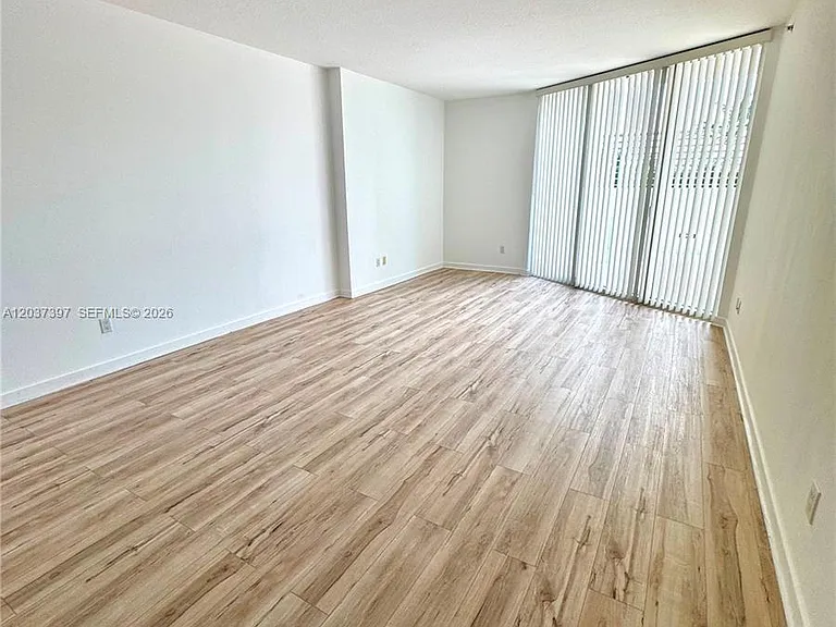 325 Biscayne Blvd #1116 — Photo 3