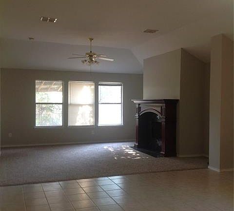 5th image of 208 Hampstead Dr