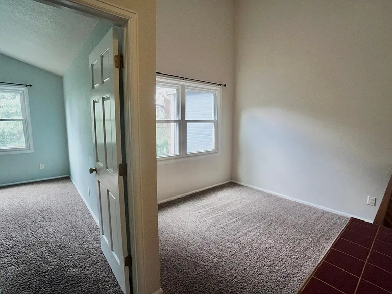 2363 S Jamaica St — Photo 12