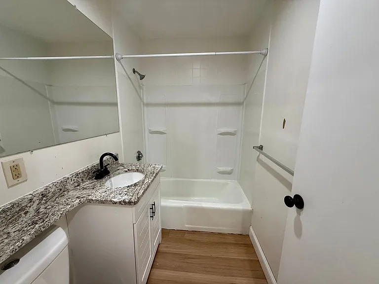 Israel Putnam Apartments — Photo 8