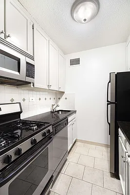 Rented by Stribling | media 13