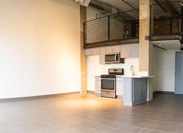 281 S Thomas St #506 — Photo 4