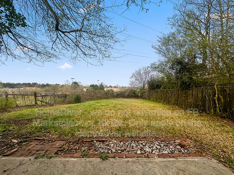 2461 McAlpin Ter #R — Photo 13