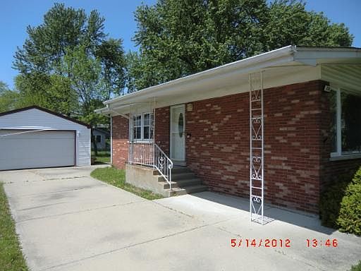 2nd image of 232 Park Dr