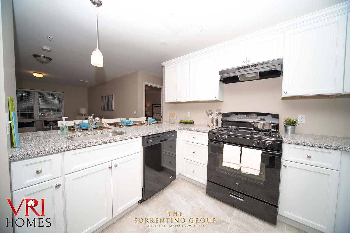 28 Lake St APT 305, Jamesburg, NJ 08831 Zillow