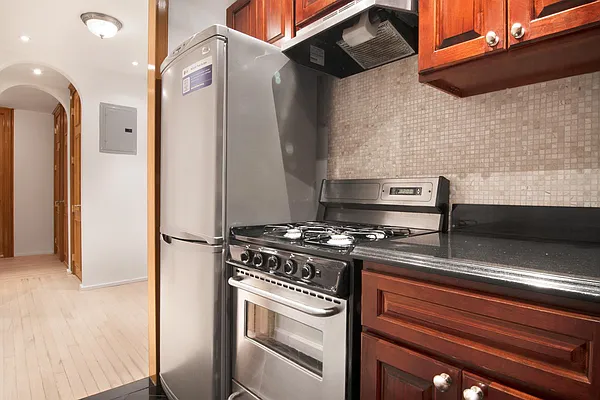 Rented by WAM Partners - William Moses Co. | media 22