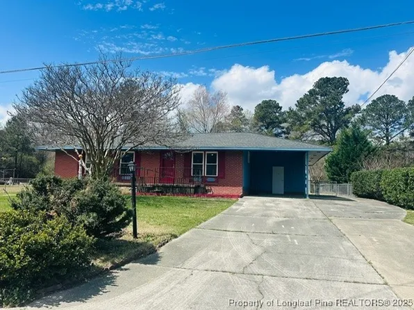 3103 E Brinkley Dr, Spring Lake, NC 28390