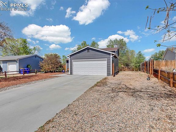 2nd image of 3265 Foxridge Dr