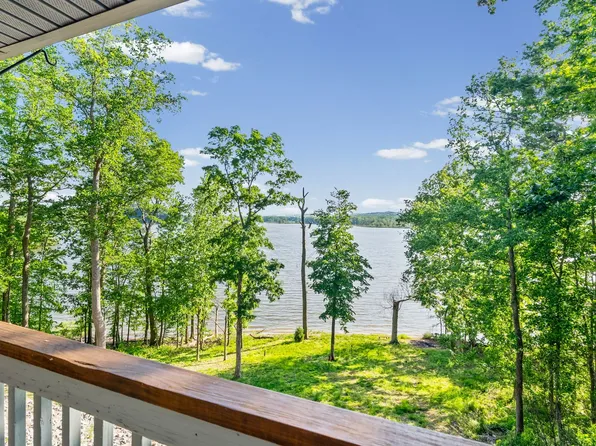 438 Harbor Dr, Bumpus Mills, TN 37028