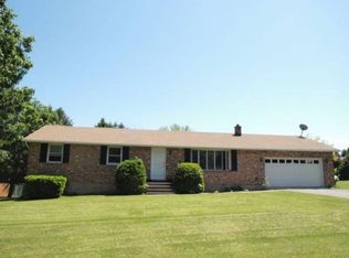 413 Crosshill Rd, Nazareth, PA 18064
