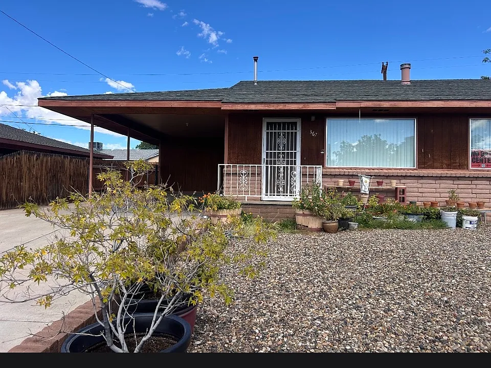367 S Navajo Dr