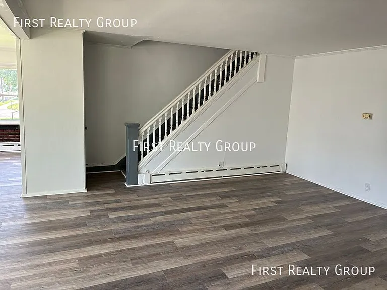 908 Washington Ave #A — Photo 7