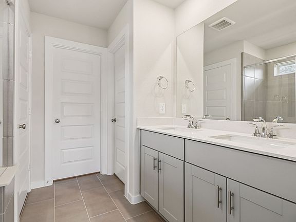 The Carlsbad floorplan in Mavera of Conroe, TX.