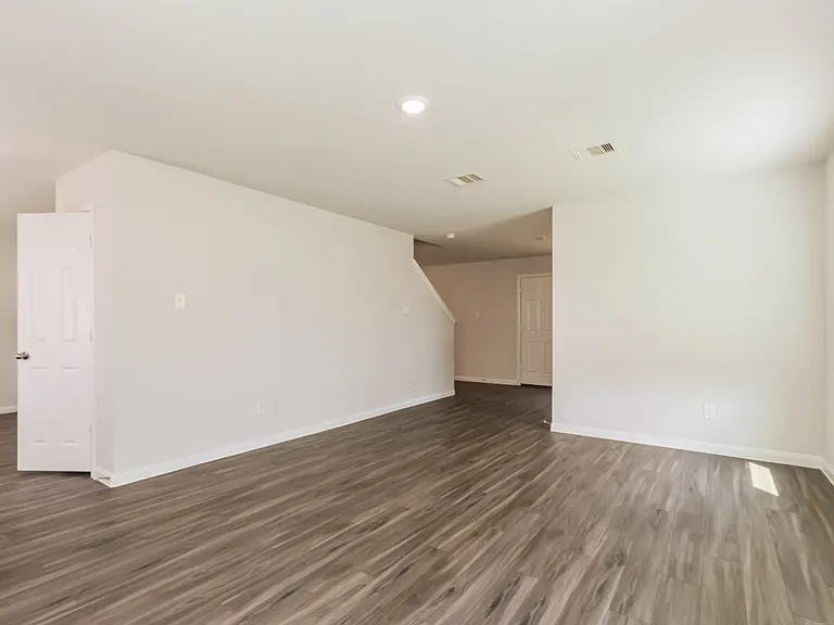 2438 Gibbs Bend Ct — Photo 17