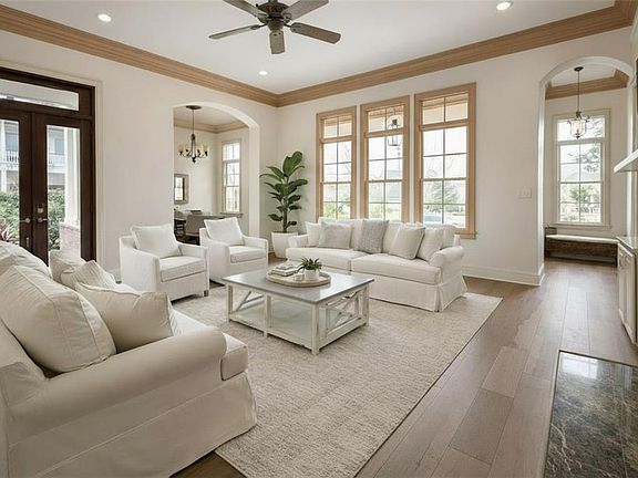 3rd image of 736 Cottage Ln