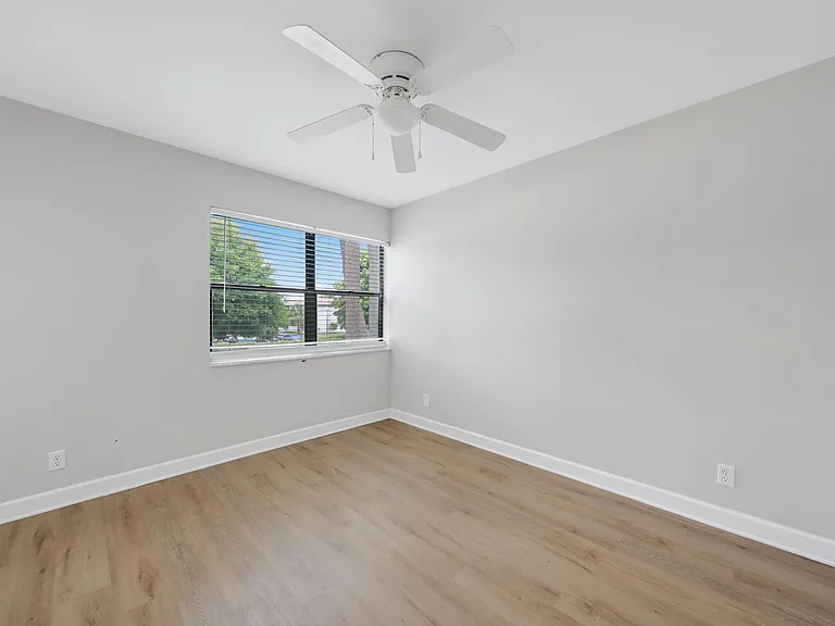 3275 Frederick Blvd #17U — Photo 16