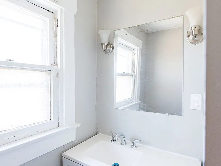 2141 Philadelphia Dr — Photo 30
