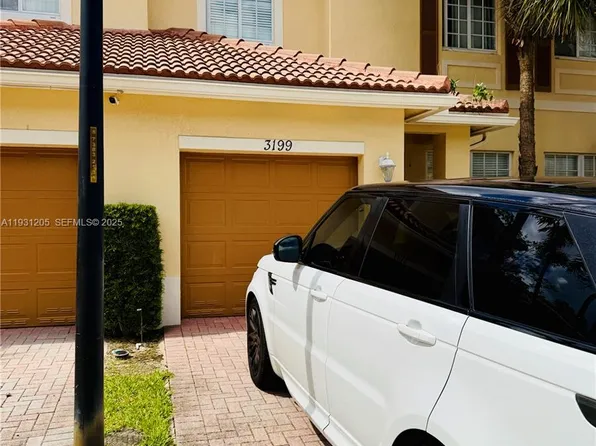 3199 NW 32nd Ter, Oakland Park, FL 33309
