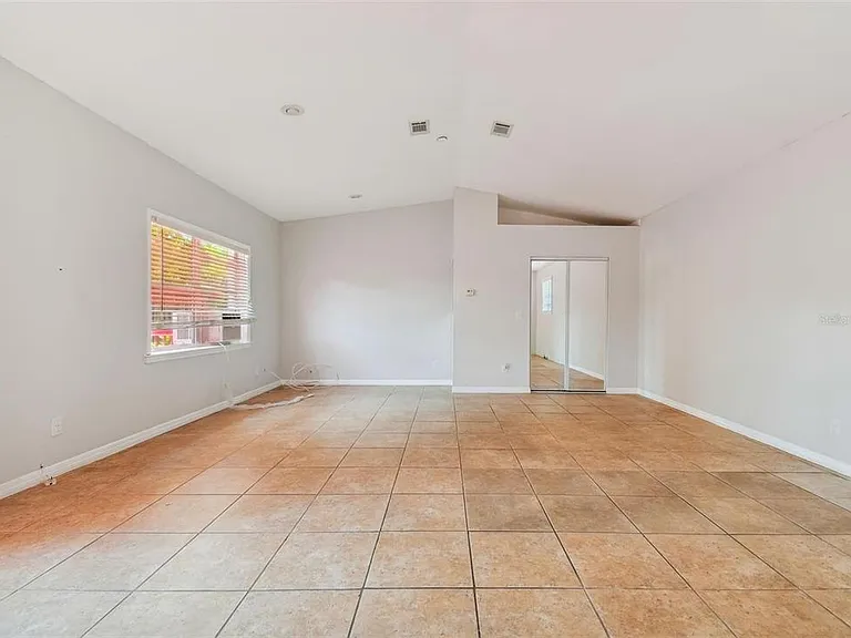 210 Baker Ave — Photo 10