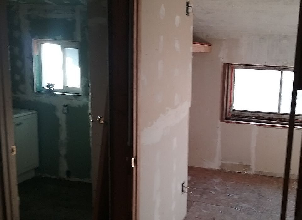 2nd image of 1820 Johnson Ave